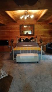 Luxury Woodland Cabin Retreat near the New Forest - 4