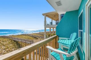 Beachfront Townhome with Beautiful Gulf Views Decks WiFi Laundry & AC - 8