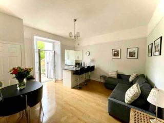 Garden Apt Gem - Centre of St Andrews - Sleeps 6 - 9