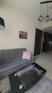 Pioneer Woodlands Tower 4 1 BR in Mandaluyong near BGC & Makati - 3