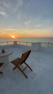 Sunset by the sea 3 - 7