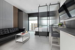 Stylish Studio in the Center with Air Conditioning and Parking by Noclegi Renters - 9