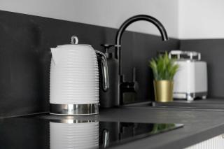 Stylish Studio in the Center with Air Conditioning and Parking by Noclegi Renters - 3