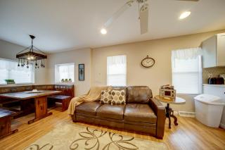Dual Cottage Escape Walkable to GOTL Strip - 6