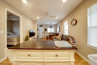Dual Cottage Escape Walkable to GOTL Strip - 3
