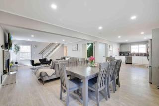 Luxury Modern 6BR Pocono Home Near All Attractions - 2