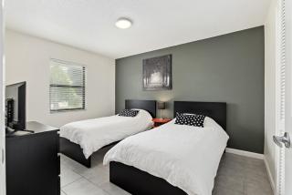 Foxrun Retreat - 3BR Inverness Poolhome - 2
