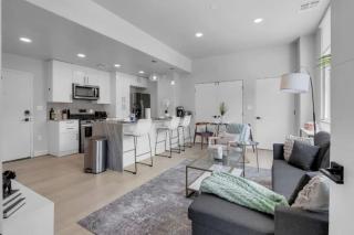 2BR Near BOK Center - Gym, Lounge, Balcony, Pet OK - 9