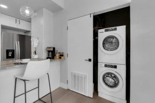 2BR Near BOK Center - Gym, Lounge, Balcony, Pet OK - 6