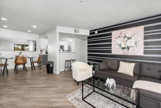 Chill 2BR Near ASU, Pool, Grill, Parking,Pet Frndly - 7