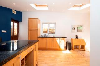 Charming Cottage 15 minutes to central London - Pass the Keys - 1