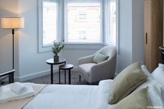 The Skylight Suite - 7