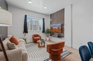 2BR and 2BA Near Events, Dining, and TRAX - 5