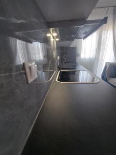 Eleni's Apartments Igoumenitsa - Γκαρσονιέρα 1ου ορόφου επιπλωμένη, εξωπλισμένη - 2