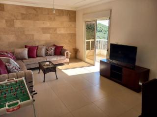 A great sea & mountain view close to beach & souk - 9