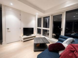 High end 31st FLOOR 1BR Near Bell Centre - 0