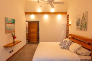Tres Lodge Villa - Shared Pool - Natural Setting - 4