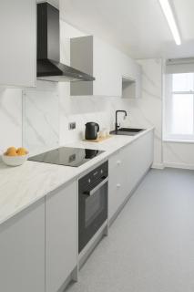 Rose House Male Only Accommodation - 1