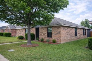 Game Room Oasis by R Vacation Homes - 2 Kings - Secret Massage Nook - Private Patio - Sleeps 12 - 5