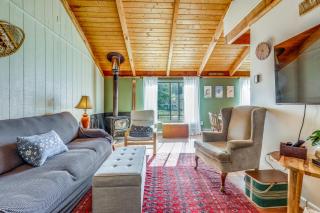 Unique Thornton Townhome: Swim, Ski, & Hike! - 0