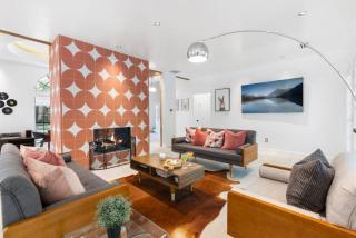Unique Mid century modern in The Woodlands - 3