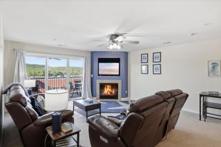 Lakefront on Big Niangua, 2 Heated Pools, Boat Slip, Fire Pit, & Big Views - 5