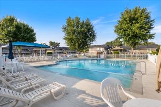 Lakefront Condo with Boat Slip, Heated Pool & Boat Launch - 6