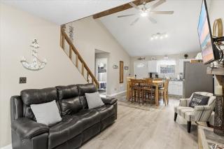 Amazing Glaize - Spacious Lakefront Home in Osage Beach - Osage Beach - 9