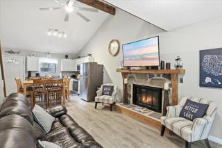 Amazing Glaize - Spacious Lakefront Home in Osage Beach - Osage Beach - 7