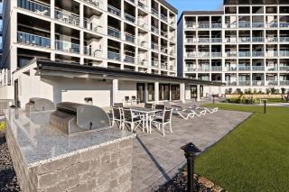Main Channel Views, Resort Pools & Boat Slip at Topsider's 19MM - 9