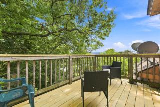 1BR 1Bath East Liberty Entire Apartment w Balcony - 5