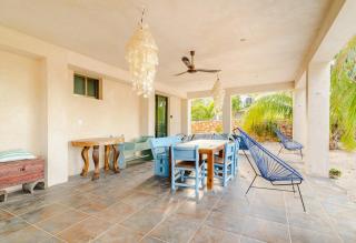 Room with art, pool, beach club - 2