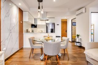 Modern and centrally located, 10 min from Macroplaza with pool - 1