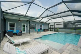Affordable 3BR Home w/ Private Saltwater Pool - 9