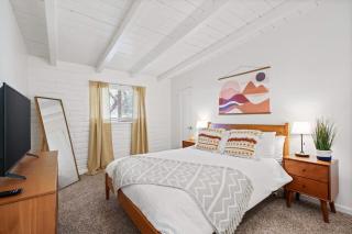 Spacious Family Getaway-Pet Friendly - 9