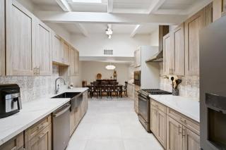 Spacious Family Getaway-Pet Friendly - 2