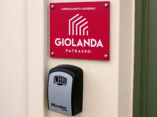 GIOLANDA PATRASSO - Modern apartment in the center of Patras - 3