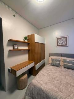 Fully Furnished Studio Unit Cebu City with Pool near IT Park - 1