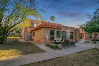 Cute Townhome with Community Pool 5 mins to TMC - 9
