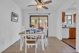 Warm & Quaint Retreat with Pool - 6