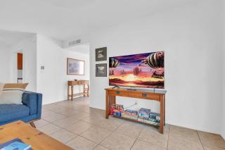 Warm & Quaint Retreat with Pool - 2