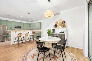 Peaceful 2 Story Home-Pet Friendly - 9