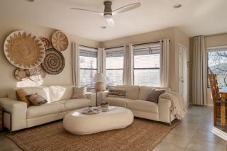 Sanctuary Escape with Heated Pools & Views - 8