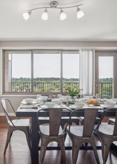 Large 2 Bedroom-2 bath Suite with Balcony - 6
