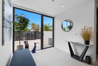 Brand New Beachfront Villa Palms - 7