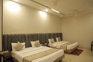 Hotel Madhvam- 250 Mtr from Mathura Railway Station - 8