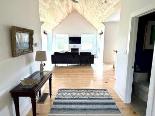 The Bluebird Lodge French River - Pet friendly - 9