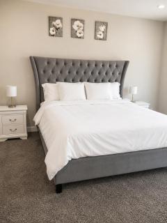 Luxury Townhome 3BR Med Center 5 Beds - 7