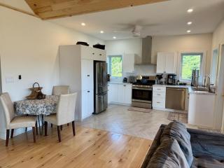 The Bluebird Lodge French River - Pet friendly - 2