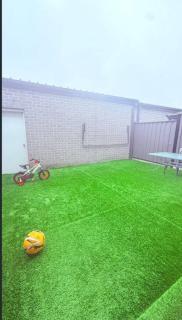 Beautiful Family Home in Craigieburn - 5